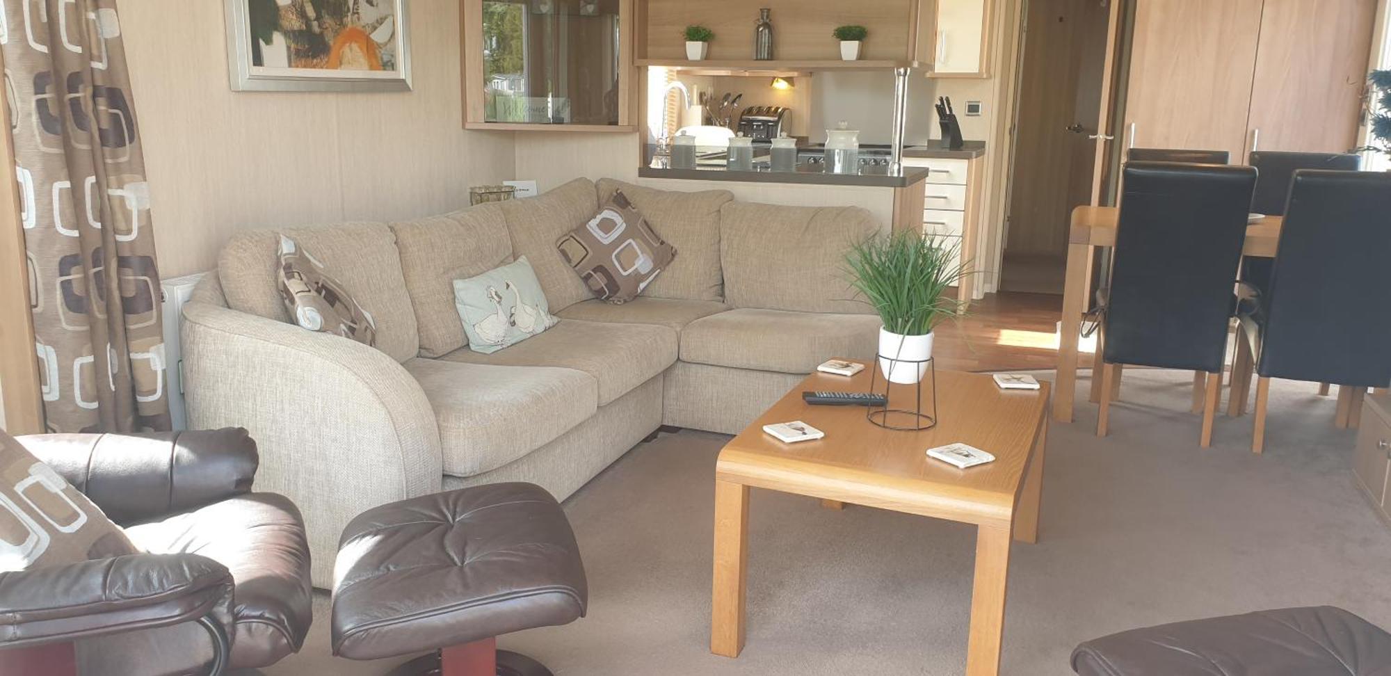 Lakeside Cotswold Holiday Home Cirencester Room photo